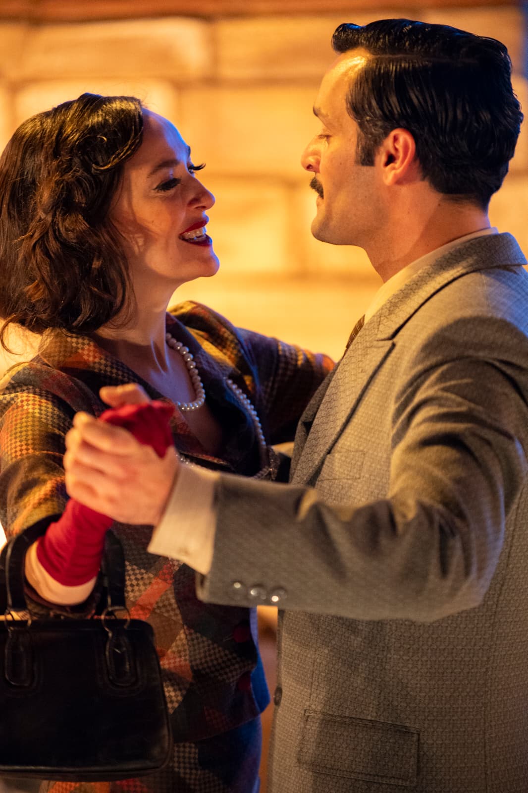 Ay Tedi̇rgi̇nli̇ği̇