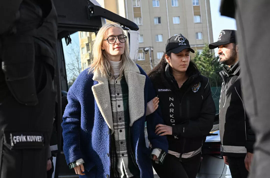 Didem Soydan Hanım214414142141