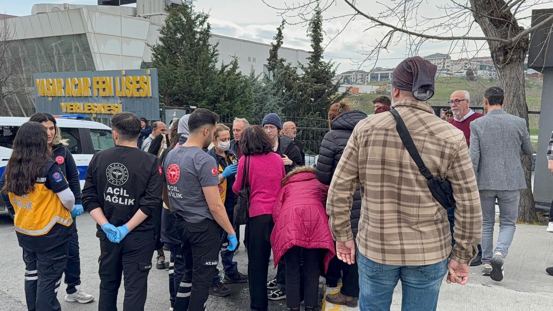 Istanbul Beylikduzunde Fen Lisesinin 1232028 366443