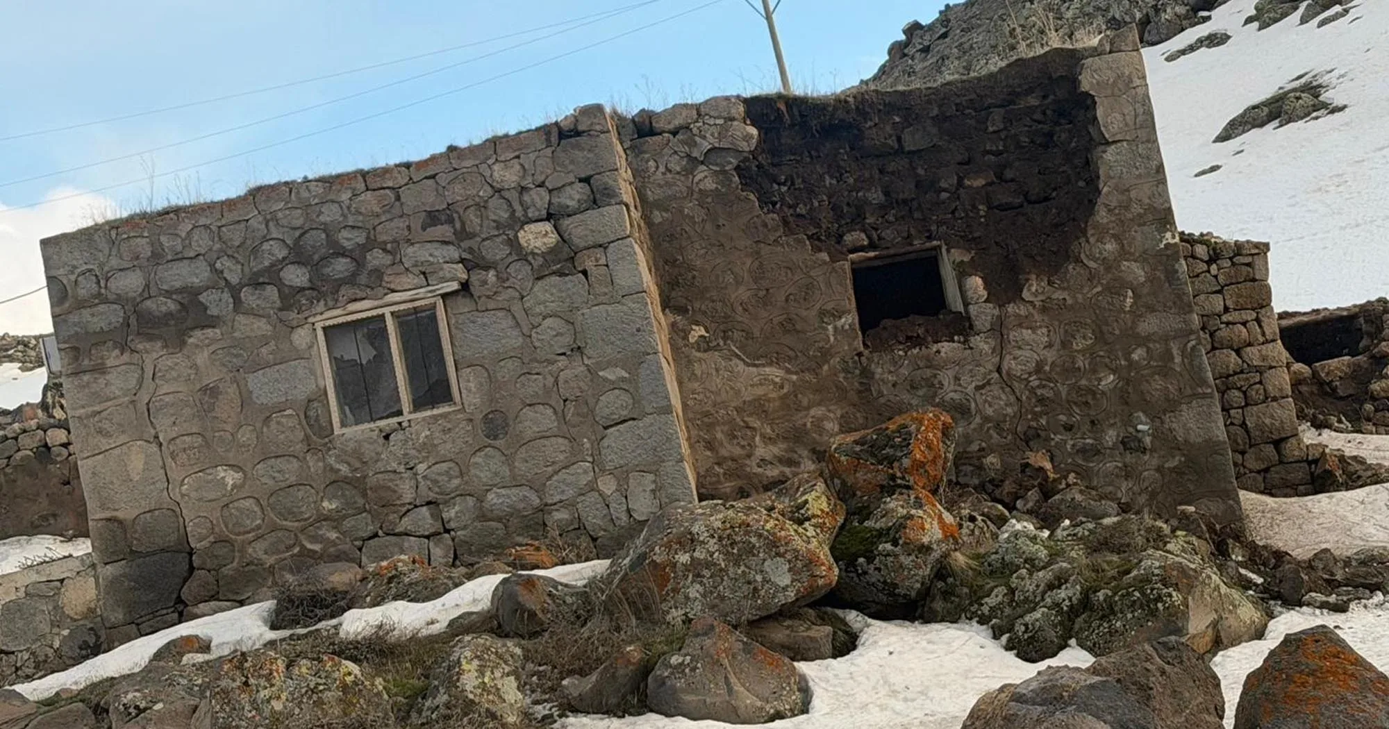 Agrida 4 3 Buyuklugunde Deprem 2 1273540 379060