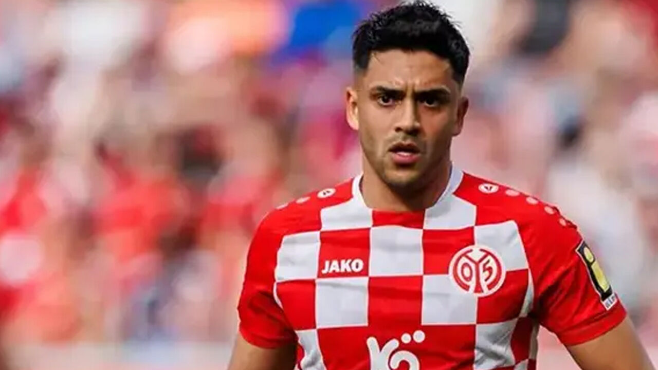 Nadiem Amiri24412