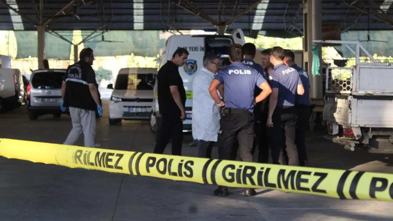 Manisa’nın ardından bu kez Aydın’da lise önünde pompalı tüfekli çocuklar!
