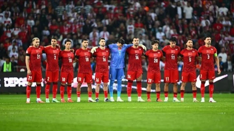 Türkiye-İtalya maçının 11'leri: Montella'dan sürpriz!