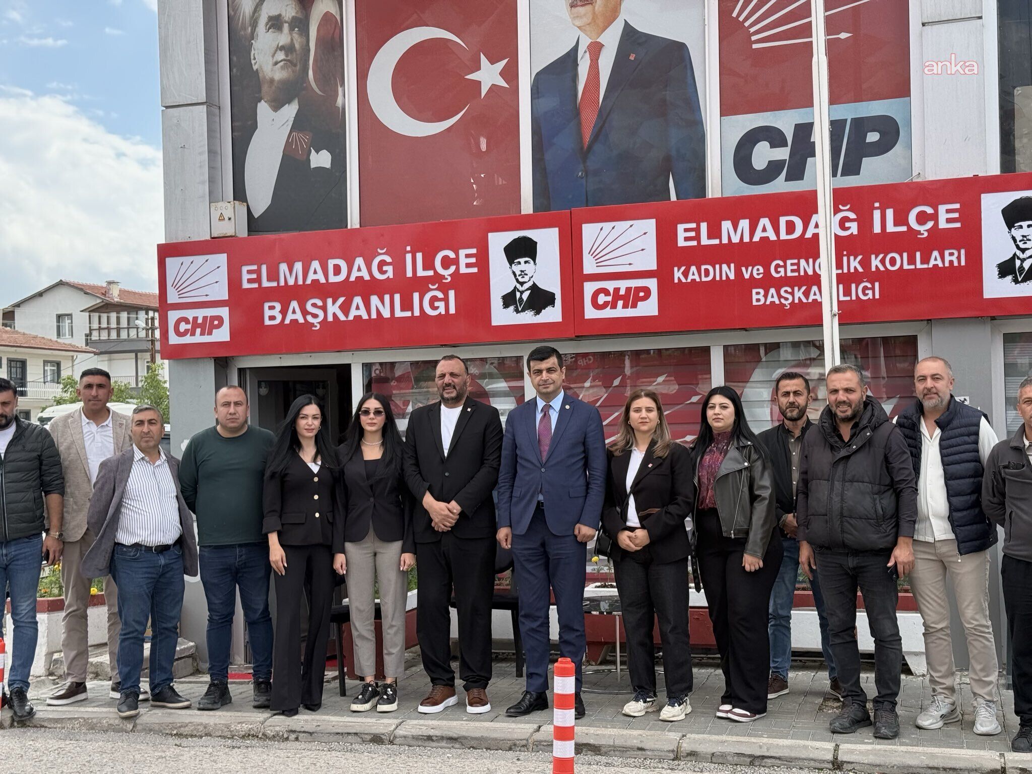 Mansur Yavaş'ın istifasının ardından Deniz Demir'den dikkat çeken açıklama: CHP tek mevsimlik bir çiçek değildir