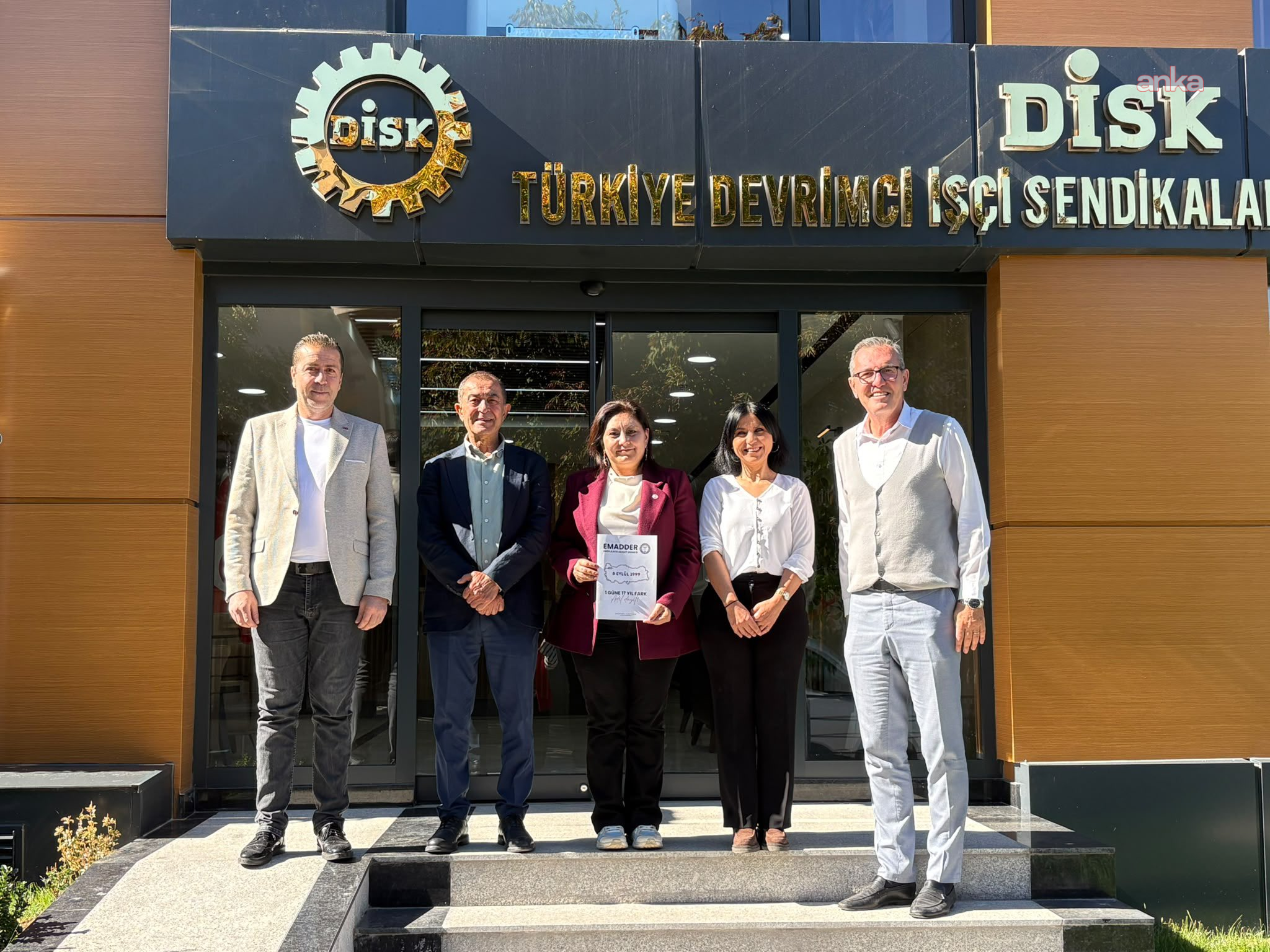 Emeklilikte adalet gündemi için dikkat çeken buluşma: EMADDER’den DİSK’e ziyaret...