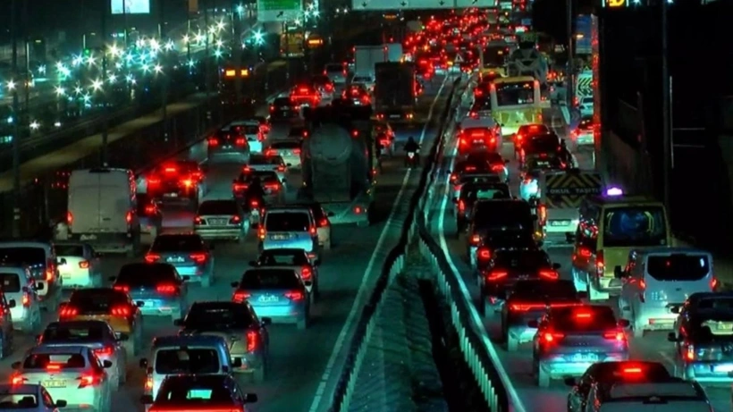 İstanbul'da trafik yoğunluğu yüzde 85'e ulaştı