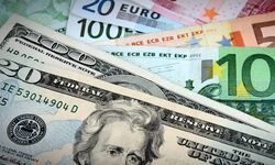 Dolar rekor kırdı, euro'da kritik eşik