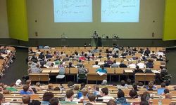 Üniversitelerde akademik kadro alarmı: 3 bin 830 bölümde profesör bulunmuyor