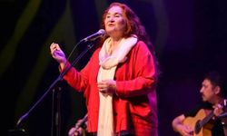 Ünlü sanatçı Sabahat Akkiraz laiklik bildirisinden ifade verdi