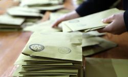 Son ankette zirve değişmedi: CHP önde, AKP geride kaldı