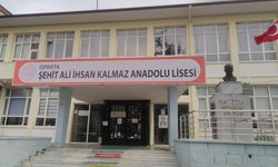 Öğretmenden skandal hareket! Nutuk okuyan öğrencisine hakaret etti