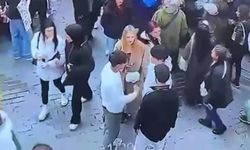 İstanbul'un göbeğinde Çinli turiste hanutçu dayağı: Tekme tokat dövüldü