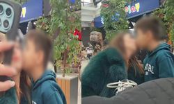 TikTok'ta skandal görüntü: Öğretmen öğrencisini dudağından defalarca kez öptü