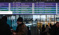 Yüzlerce uçuşta iptal ve gecikme yaşanıyor