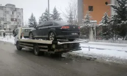 DEM Partili başkanının aracına haciz