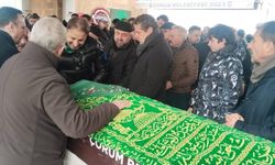 Gazeteci Cüneyt Özdemir'in acı günü: Annesi toprağa verildi