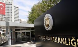 ABD'nin Venezuela'ya saldırısı: Türkiye'nin Karakas Büyükelçiliği'nden Türk vatandaşlarına acil durum hatları paylaşımı