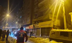 Gece yarısı sesler geldi: 2 apartman tahliye edildi