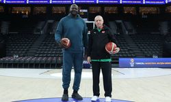 Erdoğan, NBA efsanesi Shaquille O’Neal ile Basketbol Gelişim Merkezi’nde buluştu