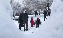 Yoğun kar yağışı sonrası eğitime ara verildi! Valilik açıklama yaptı