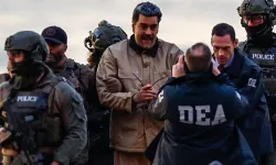 Hakim karşısına çıkan Maduro’nun ilk sözleri: Kendimi savaş esiri olarak görüyorum