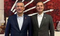 Ahmet Akın'dan CHP lideri Özgür Özel'e ziyaret