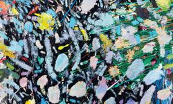 Selahattin Kara'nın soyut dönemi 'Saklı Zamanlar' sergisinde...