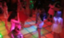 O soruşturmada garsonun 1029 banka hesabı çıktı