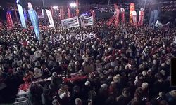 CHP lideri Özgür Özel direnişin 300'üncü gününde Beşiktaş'ta