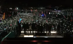 CHP lideri Özgür Özel direnişin 300'üncü gününde Beşiktaş'ta