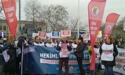 Özel muayenehanelerde kriz: Hekimler maaş ve kota baskısına karşı eylemde