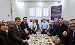 Göstermelik iftar şovları: Siyasetçilere özel sofra tepki çekti