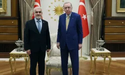 Erdoğan Beştepe'de HÜDA PAR Genel Başkanı Yapıcıoğlu ile görüştü