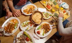 Sosyal medyada gündem olan iftar menüsü fiyatı!