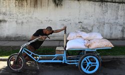 Küba duyurdu: Uçaklar için yakıt kalmadı