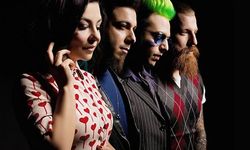 'Değmesin Ellerimiz'in grubu Model geri mi geliyor? Dikkat çeken Instagram hamlesi