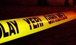 İstanbul'da otobüs durağında vahşet! Eşini başından vurarak öldürdü