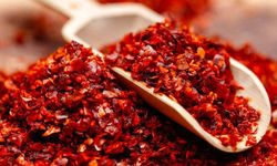 Ünlü baharatçının pul biberinde boya çıktı