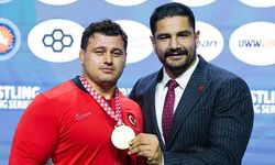 Rıza Kayaalp, Zagreb Açık'ta şampiyon oldu