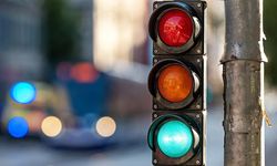 Trafikte köklü değişim: Dördüncü renk yakında geliyor