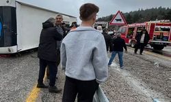 Konya-Antalya yolunda yolcu otobüsü yan yattı: Çok sayıda yaralı var