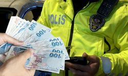 Polisin “dur” ihtarına uymayan ehliyetsiz sürücüye 440 bin TL ceza