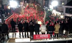 CHP lideri Özgür Özel Bolu'da on binlerle buluştu