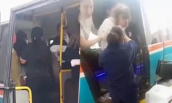 İzmir'de hamile kadın minibüste doğurdu