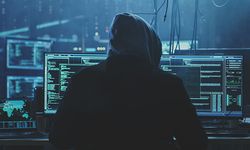 İstanbul’da 'siyah şapkalı hacker' operasyonu! Şifreleri ele geçirmişler...