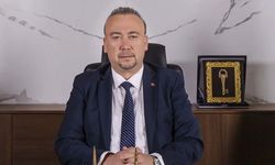 Özkan Yalım'ın gözaltına alınmasına CHP'den tepki yağdı! Demokrasimize vurulmuş yeni bir darbe...