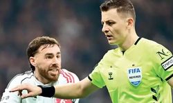 Beşiktaş-Galatasaray derbisinin hakemine eleştiri: 'Sane ve Osimhen kararları yanlış'
