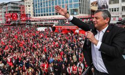 CHP lideri Özgür Özel'den İstiklal Marşı'nın Arapça okutulmasına çok sert tepki! Affı yok