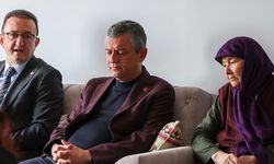 CHP lideri Özgür Özel'den Fatma Nur Çelik’in ailesine ziyaret