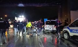 Bursa'da polisin gözü önünde genç kadını öldürdü